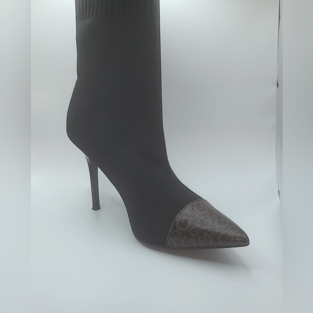 GBG Los Angeles Heeled boots. Size 9.5